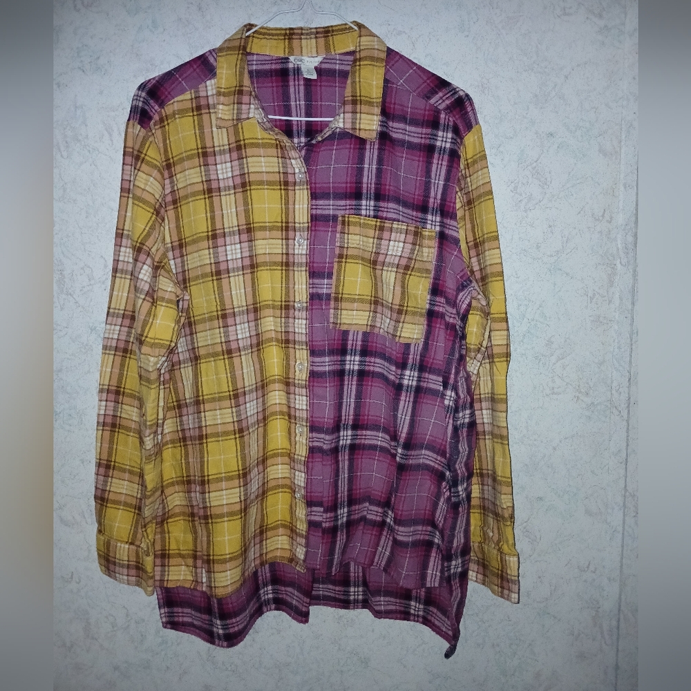 Cato Large Bi-color Maroon & Gold Plaid Flannel Button Down Long Sleeved Shirt